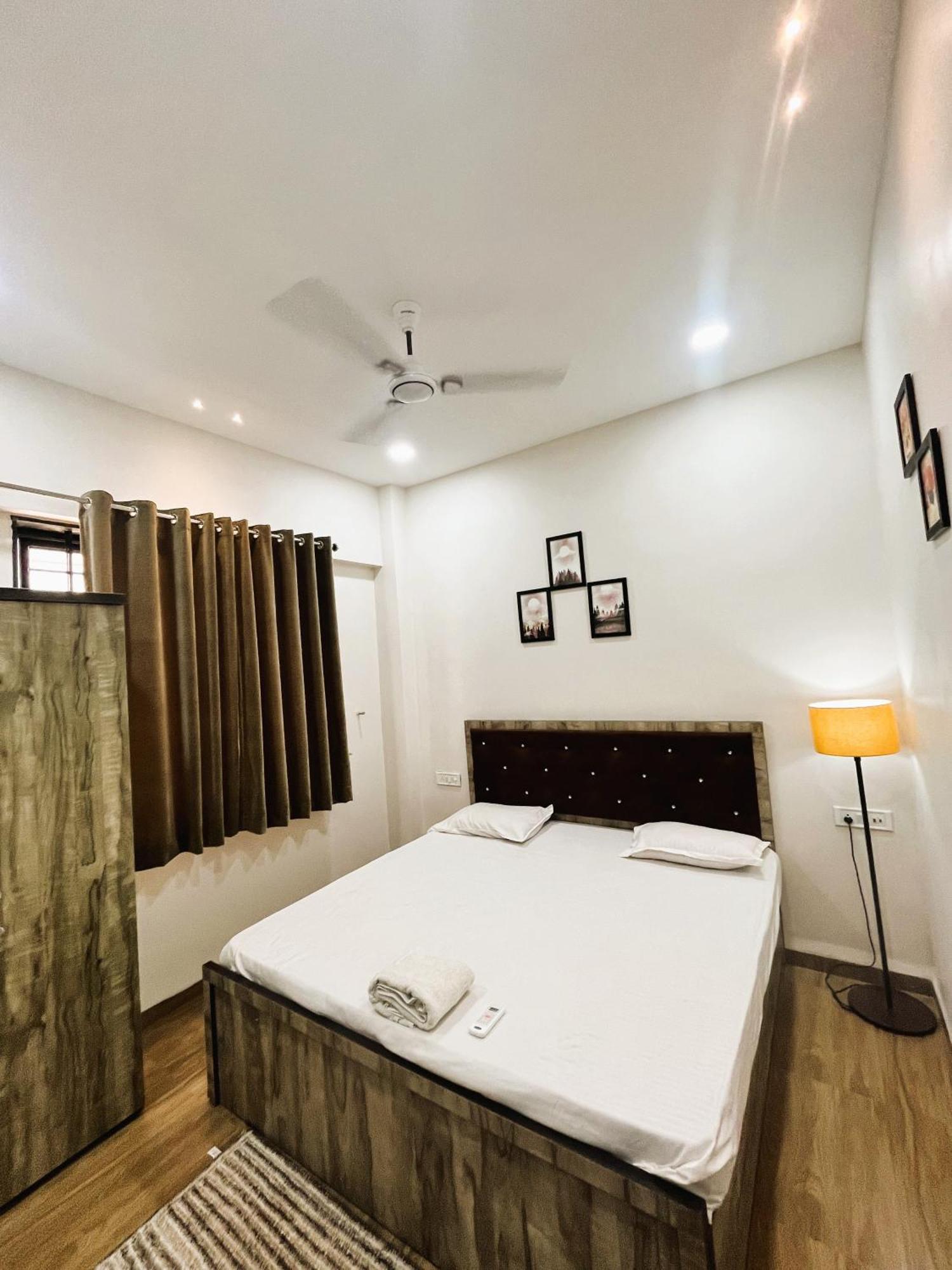 Shree Stay Inn Luxe' Holiday Home Ujjain Exterior foto